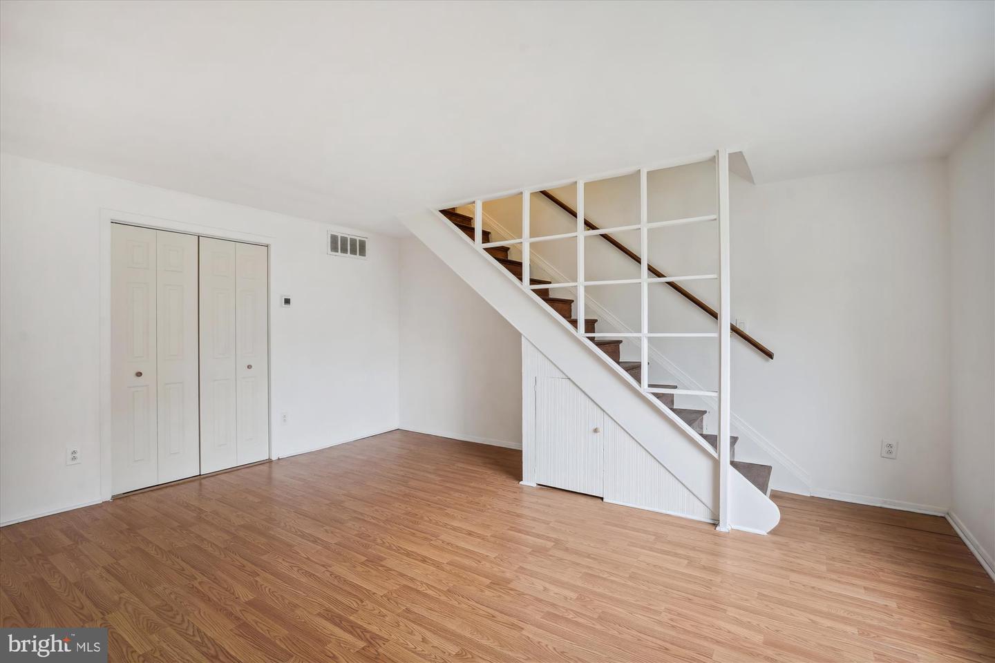 4132 LEONARD DR, FAIRFAX, Virginia 22030, 3 Bedrooms Bedrooms, ,1 BathroomBathrooms,Residential,For sale,4132 LEONARD DR,VAFC2007824 MLS # VAFC2007824