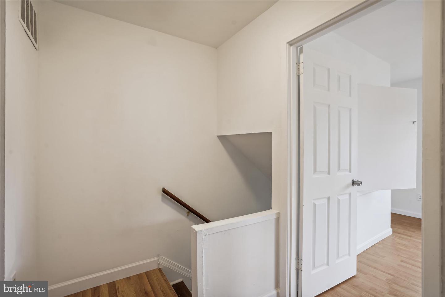 4132 LEONARD DR, FAIRFAX, Virginia 22030, 3 Bedrooms Bedrooms, ,1 BathroomBathrooms,Residential,For sale,4132 LEONARD DR,VAFC2007824 MLS # VAFC2007824