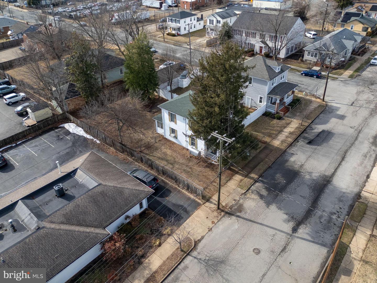 2510 CHARLES ST, FREDERICKSBURG, Virginia 22401, 2 Bedrooms Bedrooms, 3 Rooms Rooms,1 BathroomBathrooms,Residential,For sale,2510 CHARLES ST,VAFB2009722 MLS # VAFB2009722