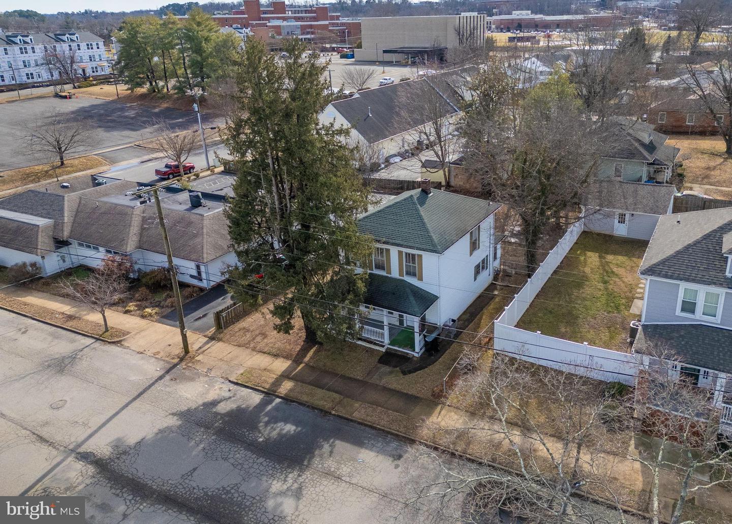 2510 CHARLES ST, FREDERICKSBURG, Virginia 22401, 2 Bedrooms Bedrooms, 3 Rooms Rooms,1 BathroomBathrooms,Residential,For sale,2510 CHARLES ST,VAFB2009722 MLS # VAFB2009722