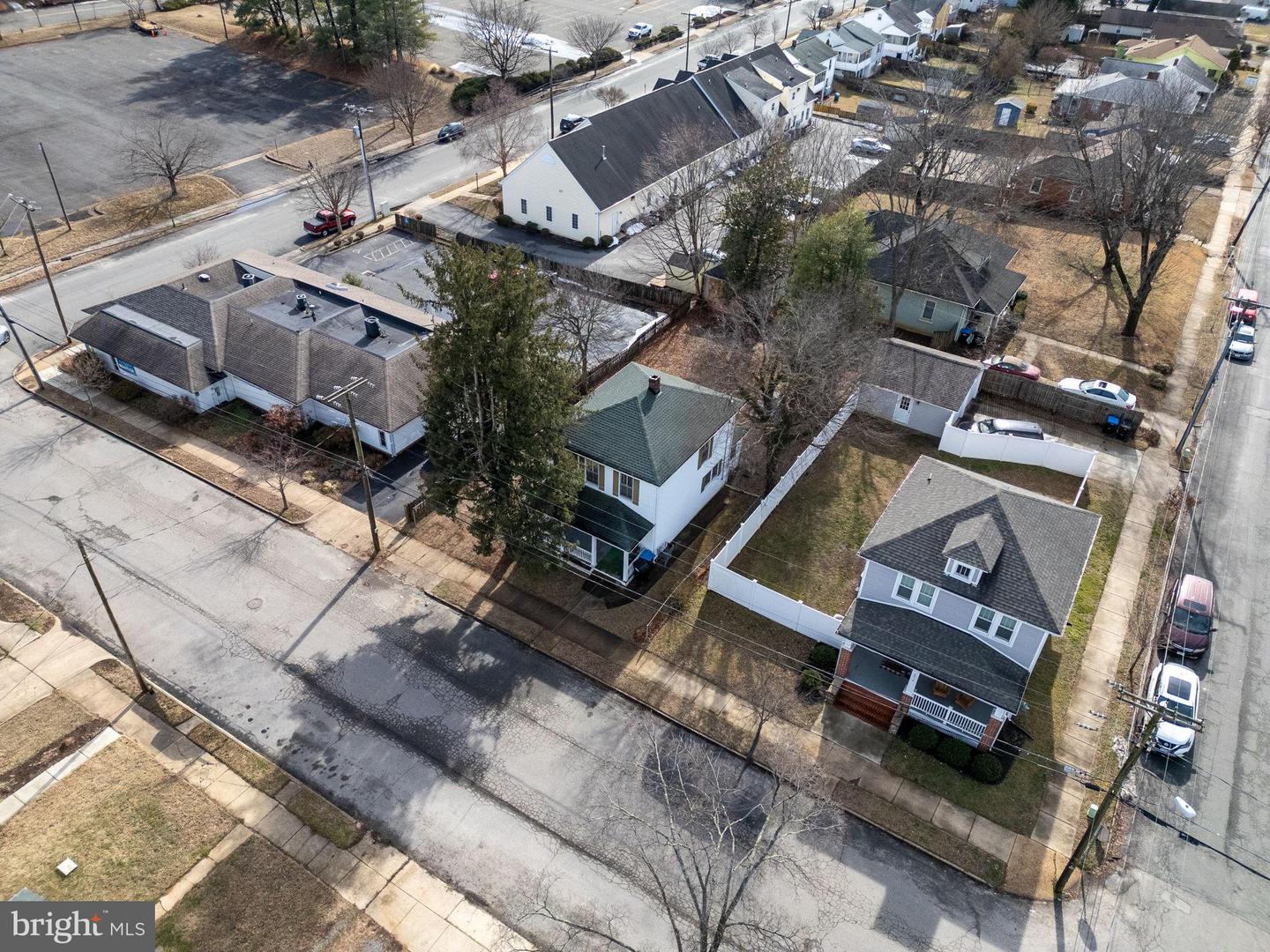 2510 CHARLES ST, FREDERICKSBURG, Virginia 22401, 2 Bedrooms Bedrooms, 3 Rooms Rooms,1 BathroomBathrooms,Residential,For sale,2510 CHARLES ST,VAFB2009722 MLS # VAFB2009722