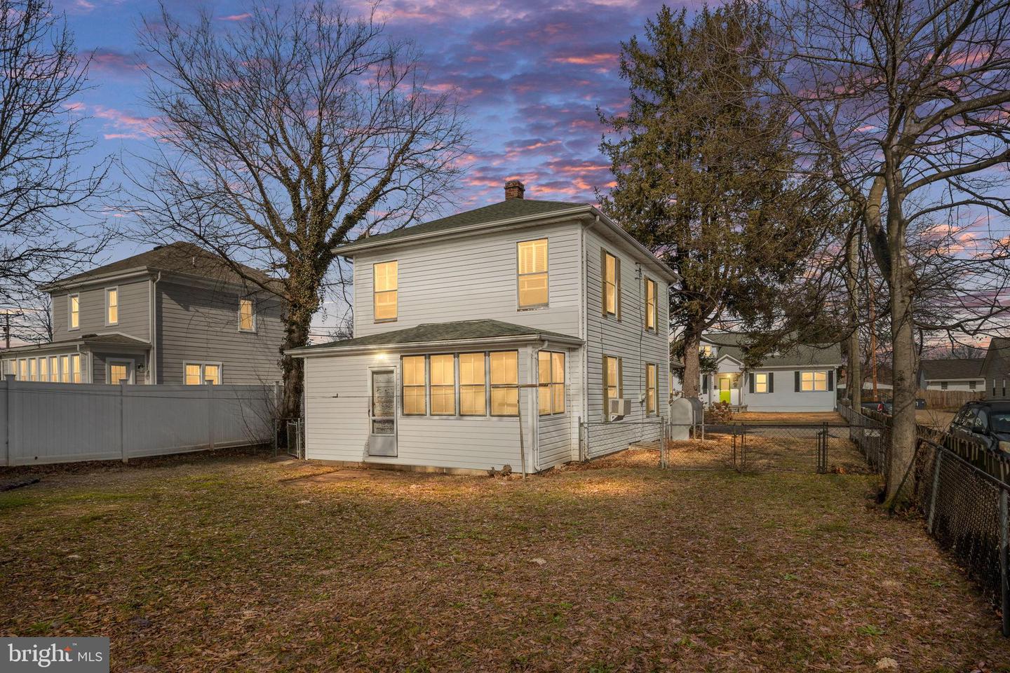 2510 CHARLES ST, FREDERICKSBURG, Virginia 22401, 2 Bedrooms Bedrooms, 3 Rooms Rooms,1 BathroomBathrooms,Residential,For sale,2510 CHARLES ST,VAFB2009722 MLS # VAFB2009722