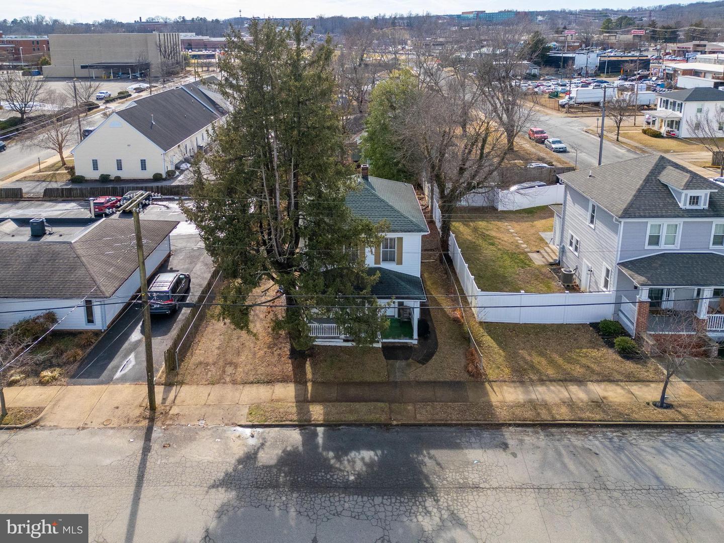 2510 CHARLES ST, FREDERICKSBURG, Virginia 22401, 2 Bedrooms Bedrooms, 3 Rooms Rooms,1 BathroomBathrooms,Residential,For sale,2510 CHARLES ST,VAFB2009722 MLS # VAFB2009722