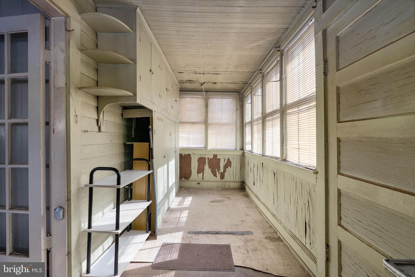 2510 CHARLES ST, FREDERICKSBURG, Virginia 22401, 2 Bedrooms Bedrooms, 3 Rooms Rooms,1 BathroomBathrooms,Residential,For sale,2510 CHARLES ST,VAFB2009722 MLS # VAFB2009722