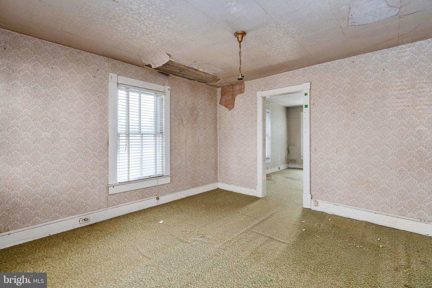 2510 CHARLES ST, FREDERICKSBURG, Virginia 22401, 2 Bedrooms Bedrooms, 3 Rooms Rooms,1 BathroomBathrooms,Residential,For sale,2510 CHARLES ST,VAFB2009722 MLS # VAFB2009722