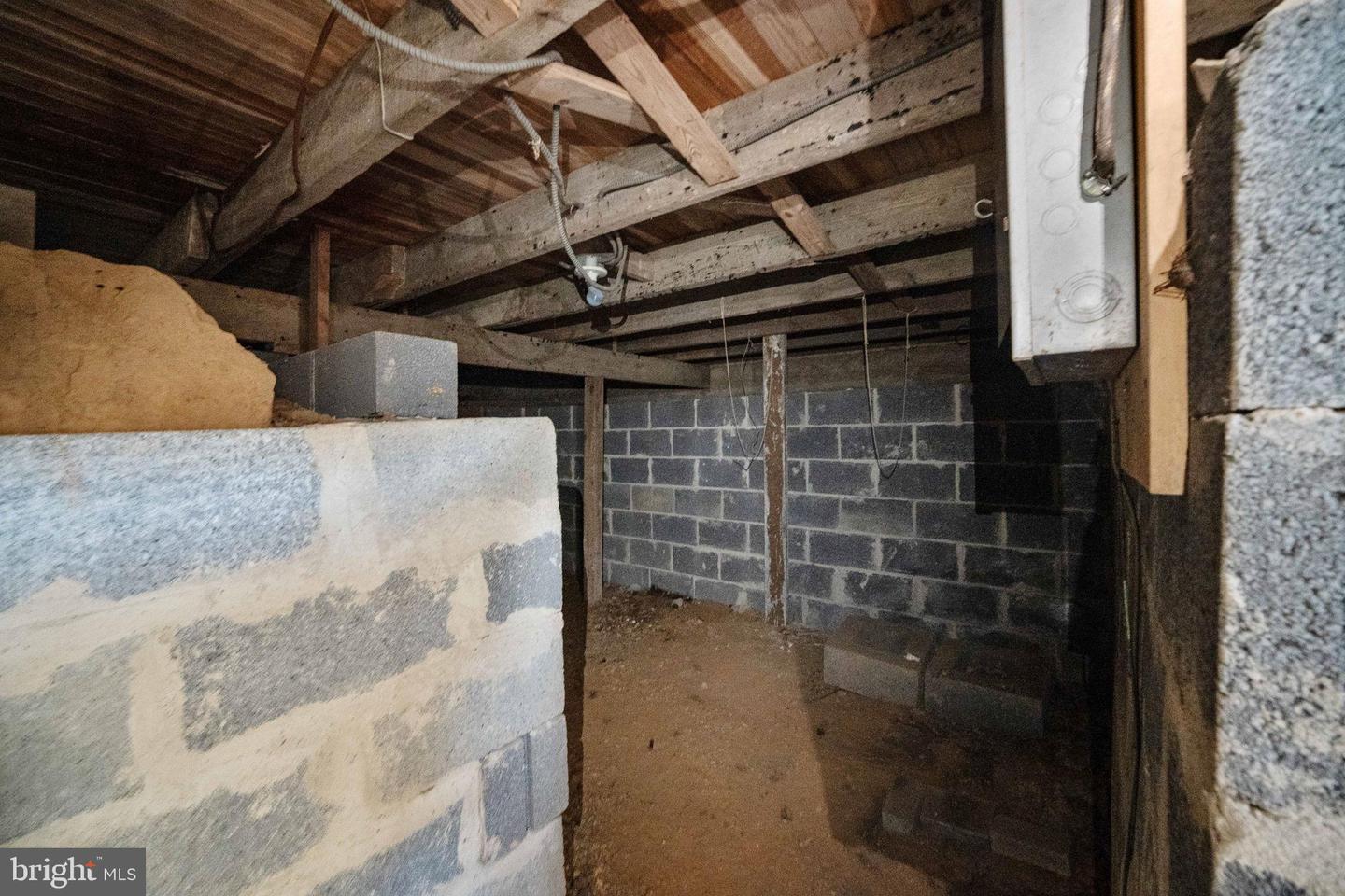 2510 CHARLES ST, FREDERICKSBURG, Virginia 22401, 2 Bedrooms Bedrooms, 3 Rooms Rooms,1 BathroomBathrooms,Residential,For sale,2510 CHARLES ST,VAFB2009722 MLS # VAFB2009722