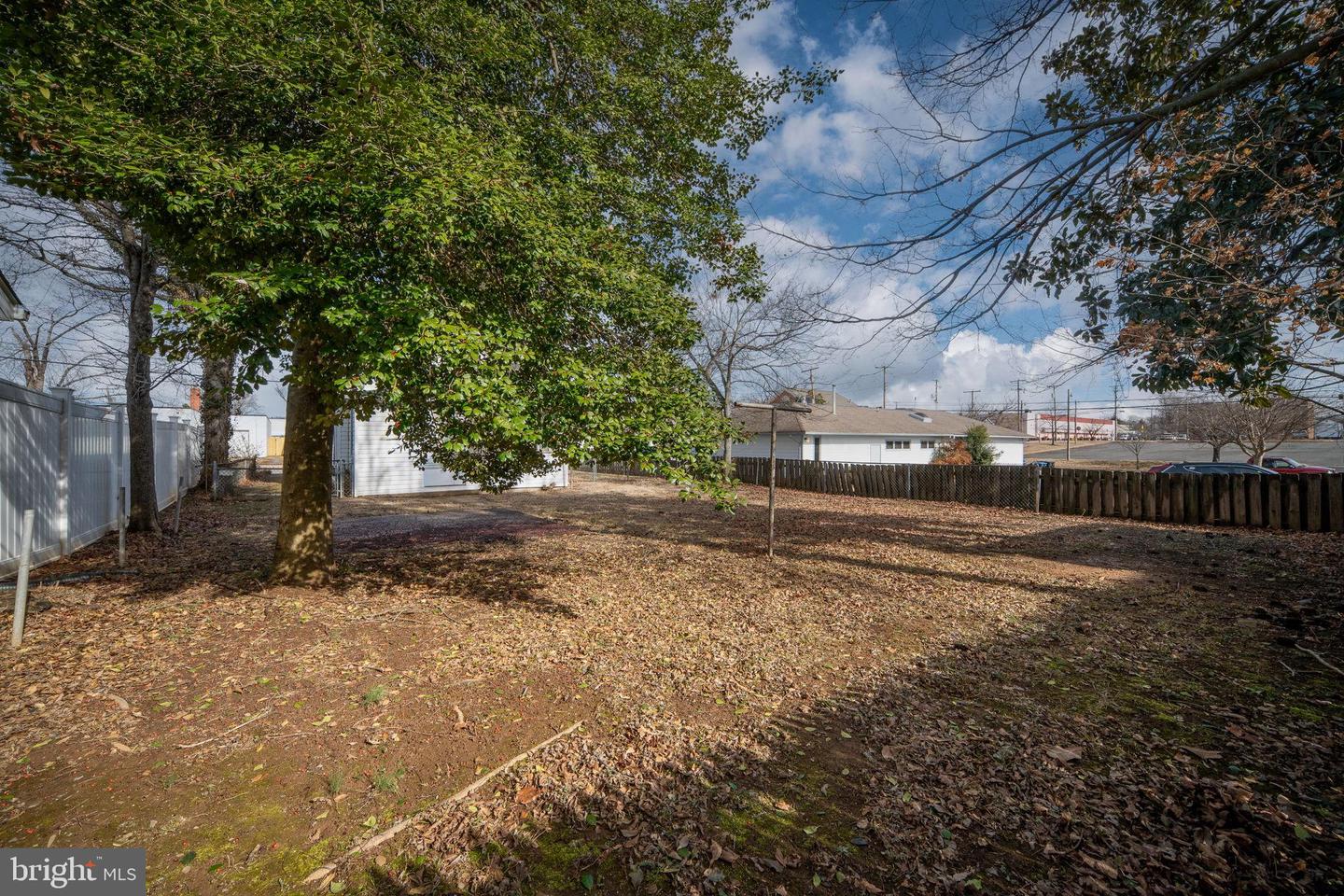 2510 CHARLES ST, FREDERICKSBURG, Virginia 22401, 2 Bedrooms Bedrooms, 3 Rooms Rooms,1 BathroomBathrooms,Residential,For sale,2510 CHARLES ST,VAFB2009722 MLS # VAFB2009722