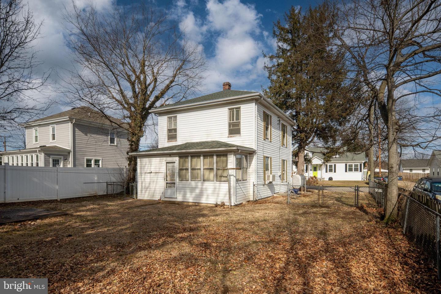 2510 CHARLES ST, FREDERICKSBURG, Virginia 22401, 2 Bedrooms Bedrooms, 3 Rooms Rooms,1 BathroomBathrooms,Residential,For sale,2510 CHARLES ST,VAFB2009722 MLS # VAFB2009722