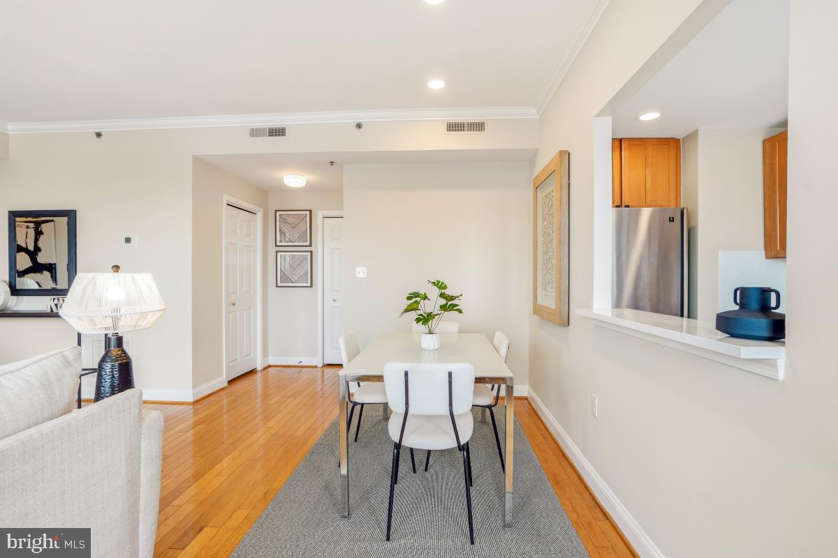 1621 T ST NW #PH02, WASHINGTON, District Of Columbia 20009, 2 Bedrooms Bedrooms, ,2 BathroomsBathrooms,Residential,For sale,1621 T ST NW #PH02,DCDC2247898 MLS # DCDC2247898