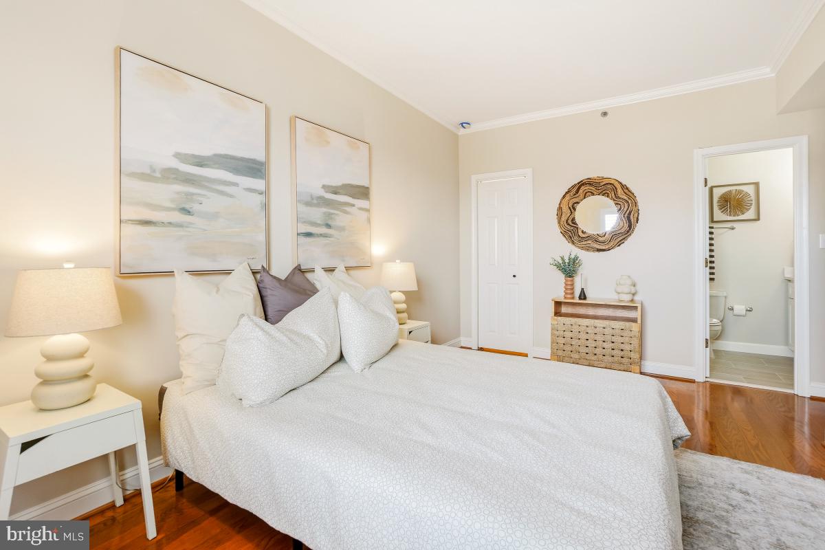 1621 T ST NW #PH02, WASHINGTON, District Of Columbia 20009, 2 Bedrooms Bedrooms, ,2 BathroomsBathrooms,Residential,For sale,1621 T ST NW #PH02,DCDC2247898 MLS # DCDC2247898