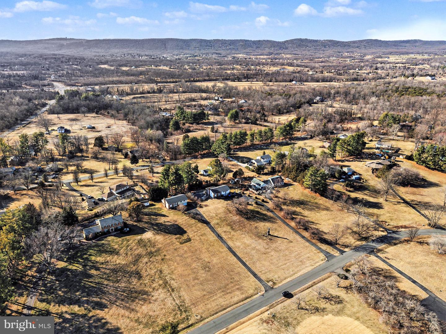 4216 HIGH RIDGE RD, HAYMARKET, Virginia 20169, 4 Bedrooms Bedrooms, ,2 BathroomsBathrooms,Residential,For sale,4216 HIGH RIDGE RD,VAPW2113302 MLS # VAPW2113302