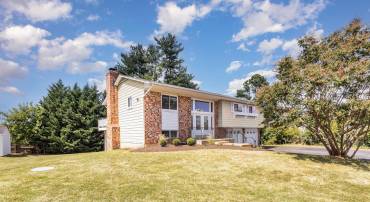 4216 HIGH RIDGE RD, HAYMARKET, Virginia 20169, 4 Bedrooms Bedrooms, ,2 BathroomsBathrooms,Residential,For sale,4216 HIGH RIDGE RD,VAPW2113302 MLS # VAPW2113302