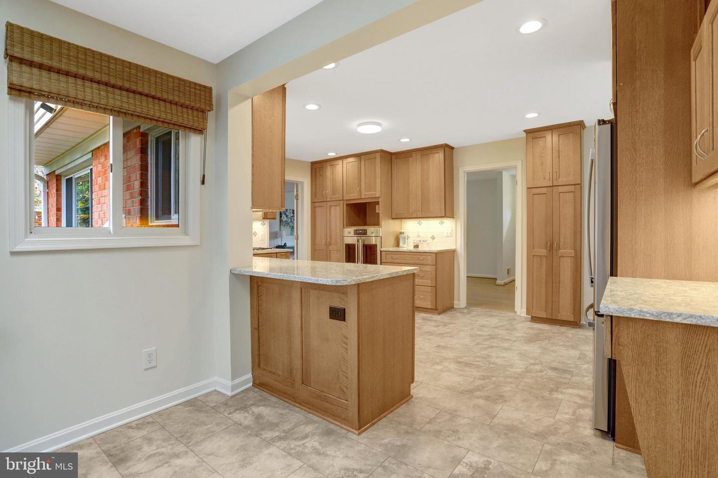 8816 VICTORIA RD, SPRINGFIELD, Virginia 22151, 4 Bedrooms Bedrooms, ,2 BathroomsBathrooms,Residential,For sale,8816 VICTORIA RD,VAFX2292896 MLS # VAFX2292896