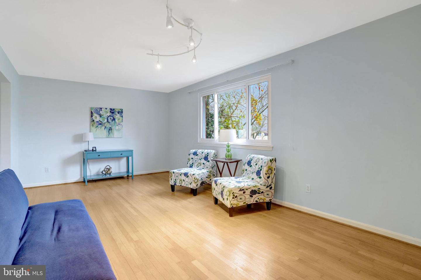 8816 VICTORIA RD, SPRINGFIELD, Virginia 22151, 4 Bedrooms Bedrooms, ,2 BathroomsBathrooms,Residential,For sale,8816 VICTORIA RD,VAFX2292896 MLS # VAFX2292896