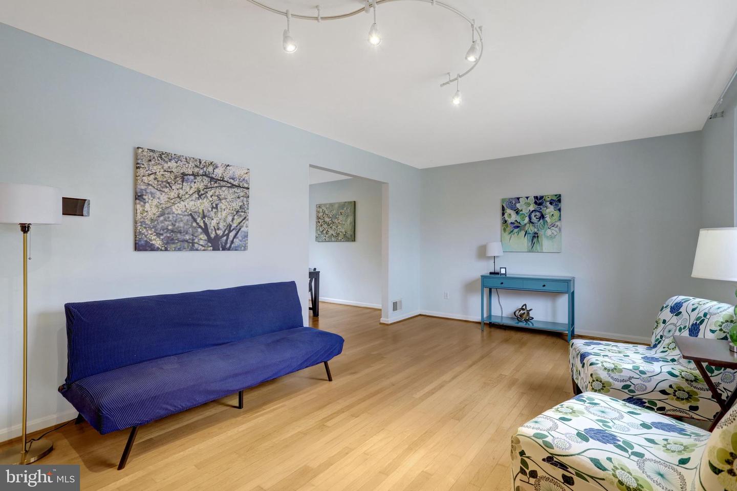 8816 VICTORIA RD, SPRINGFIELD, Virginia 22151, 4 Bedrooms Bedrooms, ,2 BathroomsBathrooms,Residential,For sale,8816 VICTORIA RD,VAFX2292896 MLS # VAFX2292896