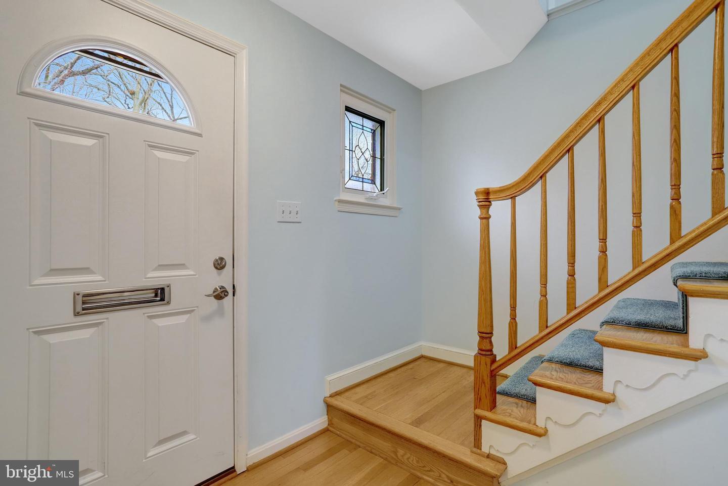 8816 VICTORIA RD, SPRINGFIELD, Virginia 22151, 4 Bedrooms Bedrooms, ,2 BathroomsBathrooms,Residential,For sale,8816 VICTORIA RD,VAFX2292896 MLS # VAFX2292896