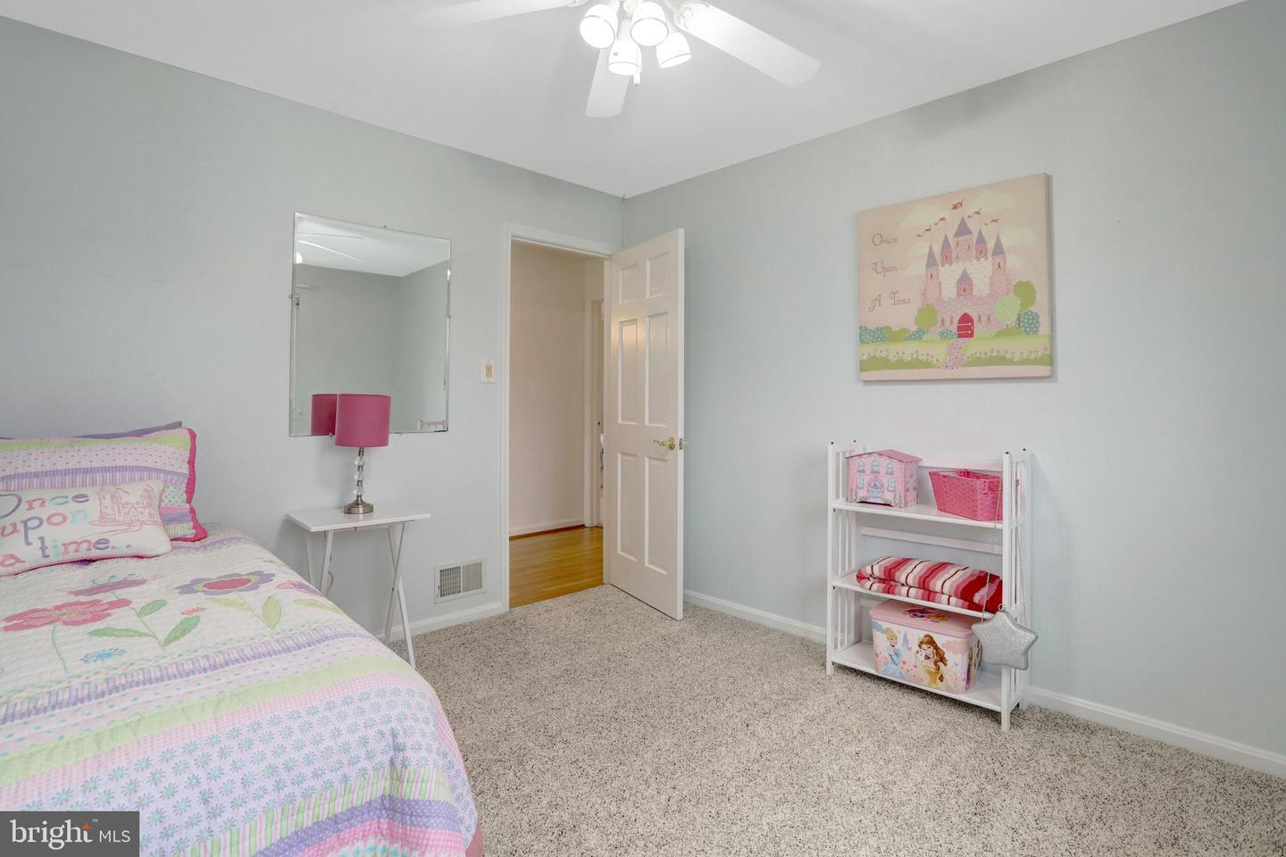 8816 VICTORIA RD, SPRINGFIELD, Virginia 22151, 4 Bedrooms Bedrooms, ,2 BathroomsBathrooms,Residential,For sale,8816 VICTORIA RD,VAFX2292896 MLS # VAFX2292896