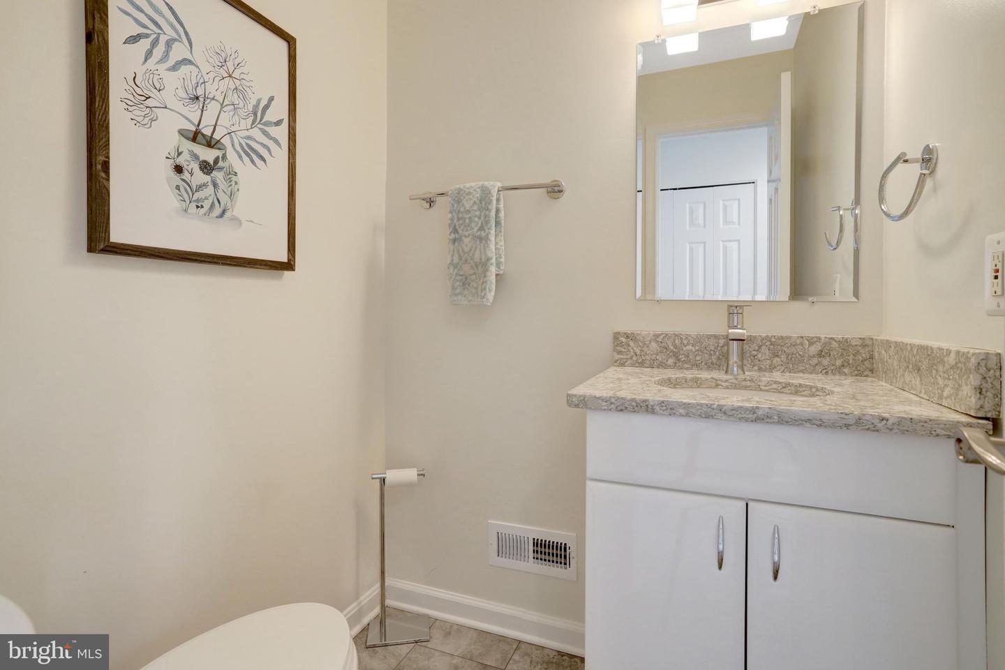 8816 VICTORIA RD, SPRINGFIELD, Virginia 22151, 4 Bedrooms Bedrooms, ,2 BathroomsBathrooms,Residential,For sale,8816 VICTORIA RD,VAFX2292896 MLS # VAFX2292896