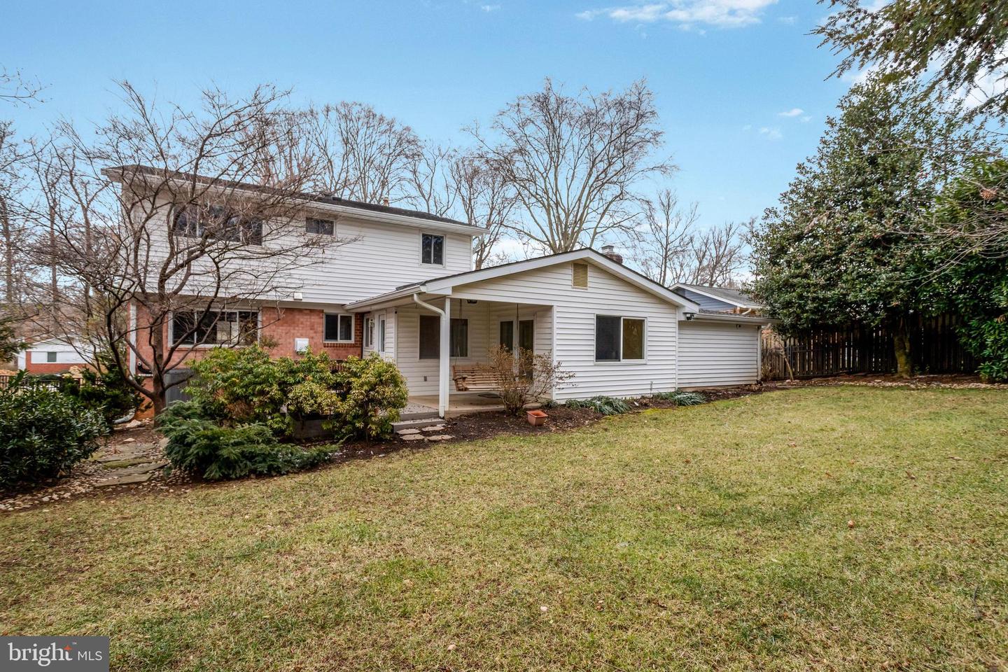 8816 VICTORIA RD, SPRINGFIELD, Virginia 22151, 4 Bedrooms Bedrooms, ,2 BathroomsBathrooms,Residential,For sale,8816 VICTORIA RD,VAFX2292896 MLS # VAFX2292896