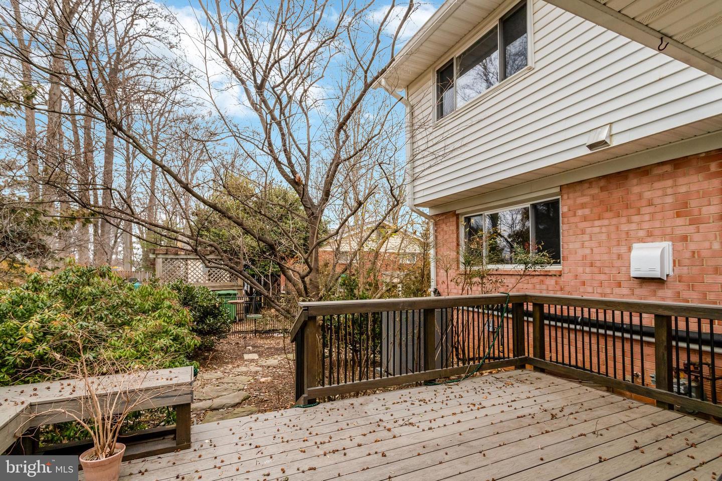 8816 VICTORIA RD, SPRINGFIELD, Virginia 22151, 4 Bedrooms Bedrooms, ,2 BathroomsBathrooms,Residential,For sale,8816 VICTORIA RD,VAFX2292896 MLS # VAFX2292896