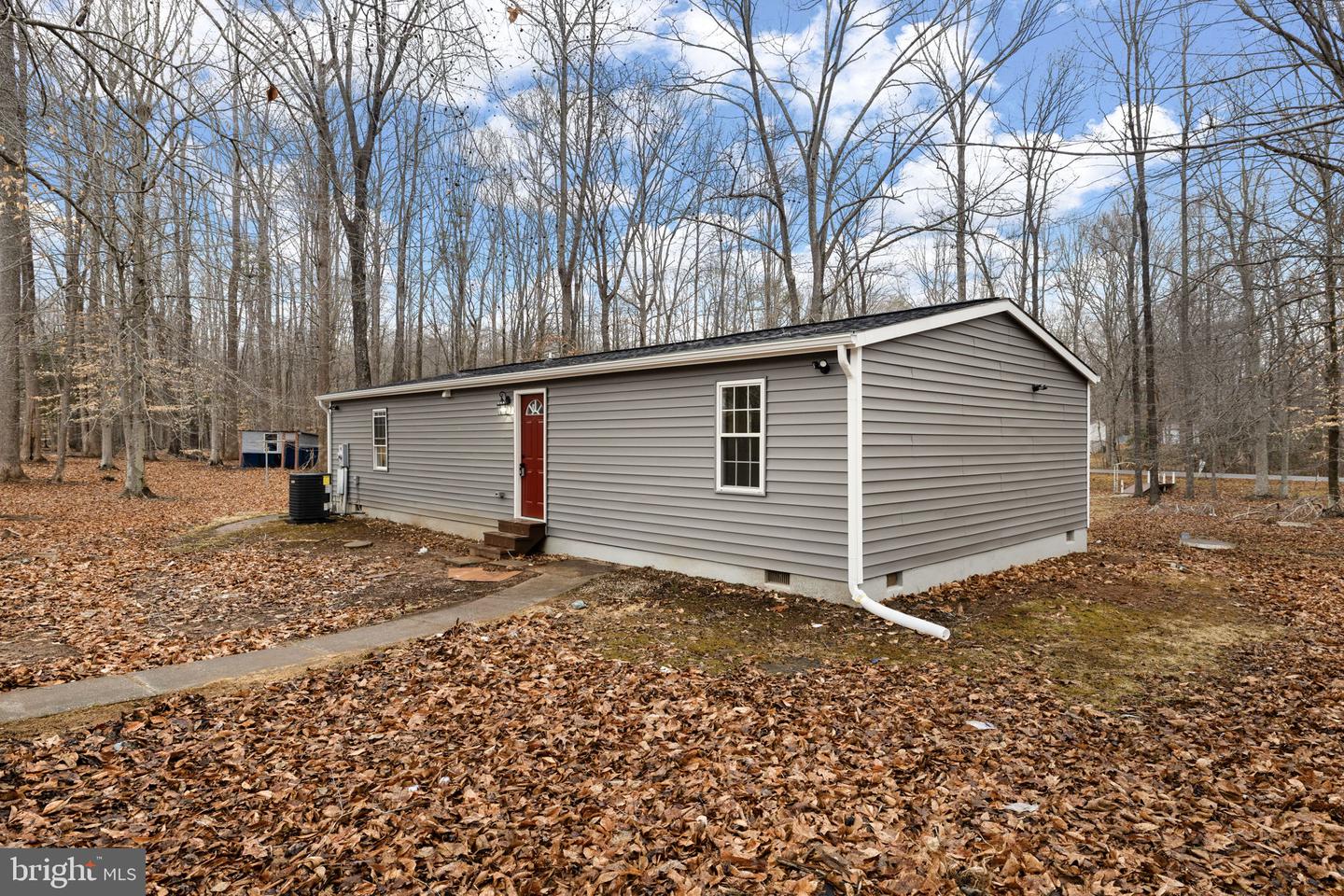 3125 DANBURY CIR, SPOTSYLVANIA, Virginia 22551, 3 Bedrooms Bedrooms, ,2 BathroomsBathrooms,Residential,For sale,3125 DANBURY CIR,VASP2039586 MLS # VASP2039586