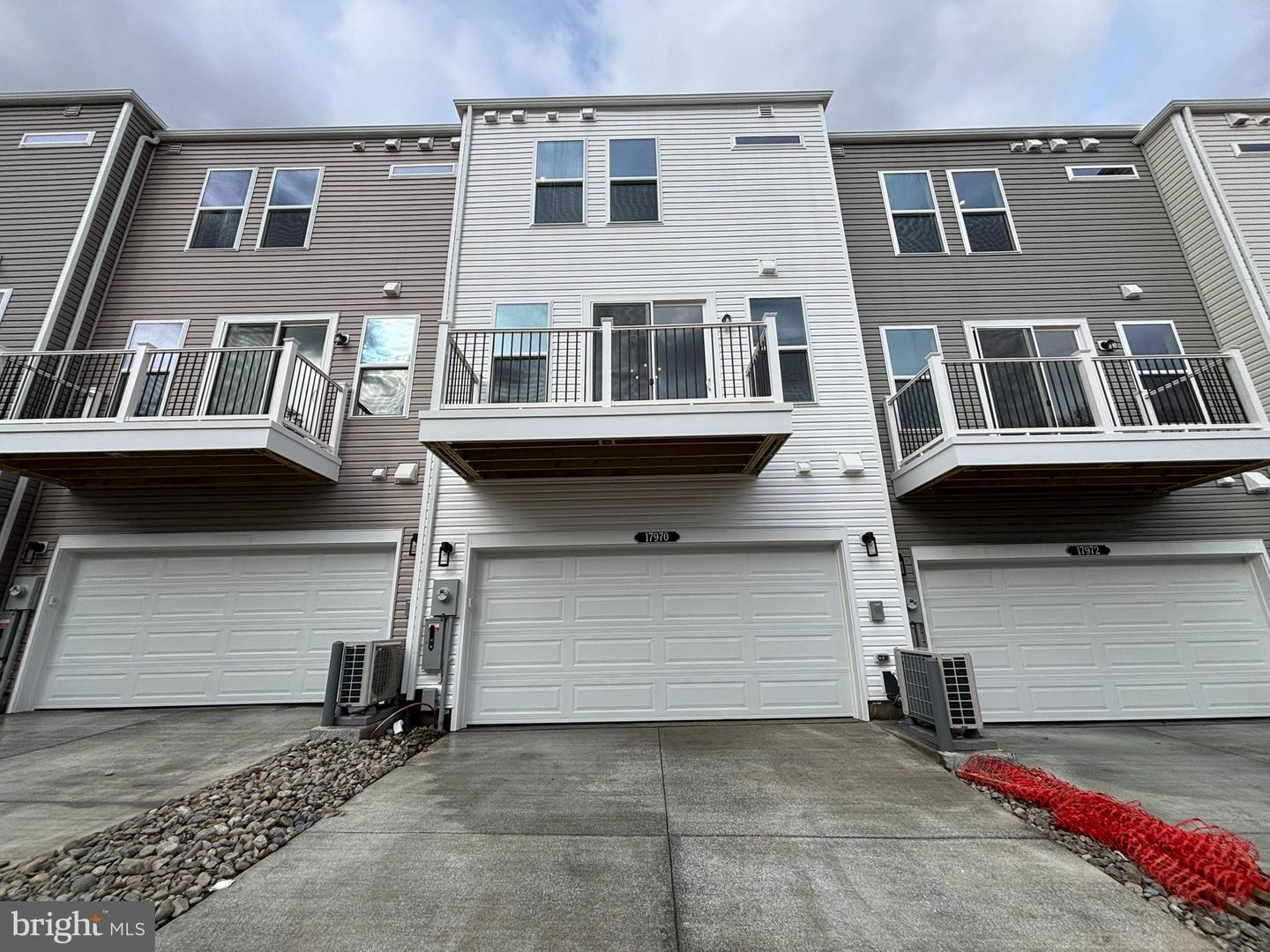 17968 ALICIA AVE, DUMFRIES, Virginia 22026, 4 Bedrooms Bedrooms, ,3 BathroomsBathrooms,Residential,For sale,17968 ALICIA AVE,VAPW2113320 MLS # VAPW2113320