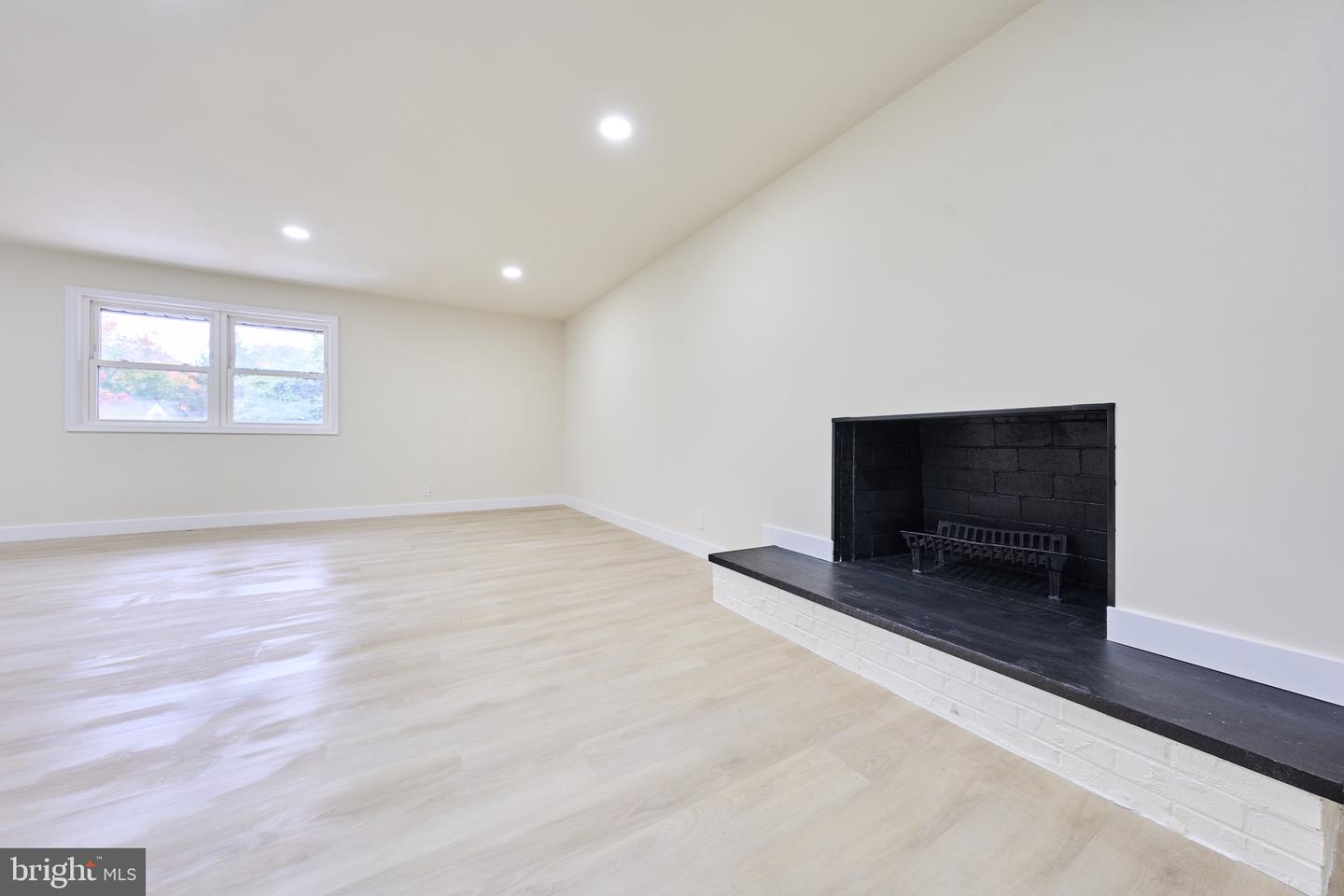 1904 LAMSON PL, MCLEAN, Virginia 22101, 6 Bedrooms Bedrooms, ,3 BathroomsBathrooms,Residential,For sale,1904 LAMSON PL,VAFX2292902 MLS # VAFX2292902 1904 LAMSON PL, MCLEAN, Virginia 22101, 6 Bedrooms Bedrooms, ,3 BathroomsBathrooms,Residential,For sale,1904 LAMSON PL,VAFX2292902 MLS # VAFX2292902