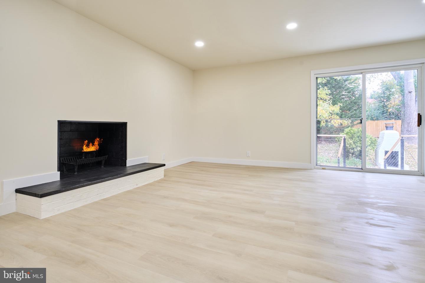 1904 LAMSON PL, MCLEAN, Virginia 22101, 6 Bedrooms Bedrooms, ,3 BathroomsBathrooms,Residential,For sale,1904 LAMSON PL,VAFX2292902 MLS # VAFX2292902 1904 LAMSON PL, MCLEAN, Virginia 22101, 6 Bedrooms Bedrooms, ,3 BathroomsBathrooms,Residential,For sale,1904 LAMSON PL,VAFX2292902 MLS # VAFX2292902