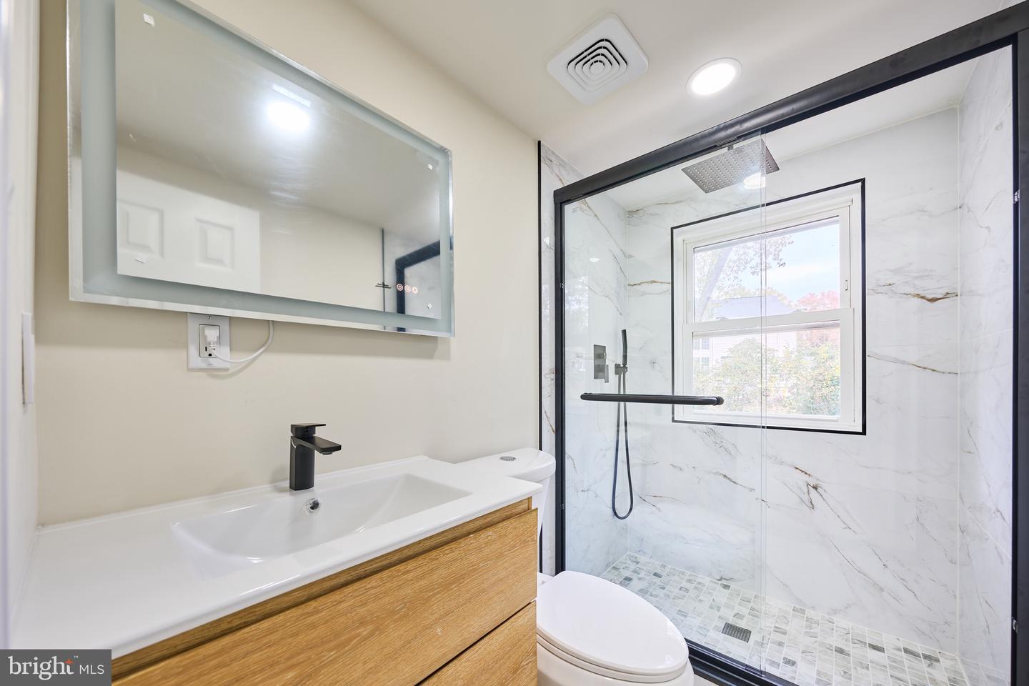 1904 LAMSON PL, MCLEAN, Virginia 22101, 6 Bedrooms Bedrooms, ,3 BathroomsBathrooms,Residential,For sale,1904 LAMSON PL,VAFX2292902 MLS # VAFX2292902 1904 LAMSON PL, MCLEAN, Virginia 22101, 6 Bedrooms Bedrooms, ,3 BathroomsBathrooms,Residential,For sale,1904 LAMSON PL,VAFX2292902 MLS # VAFX2292902