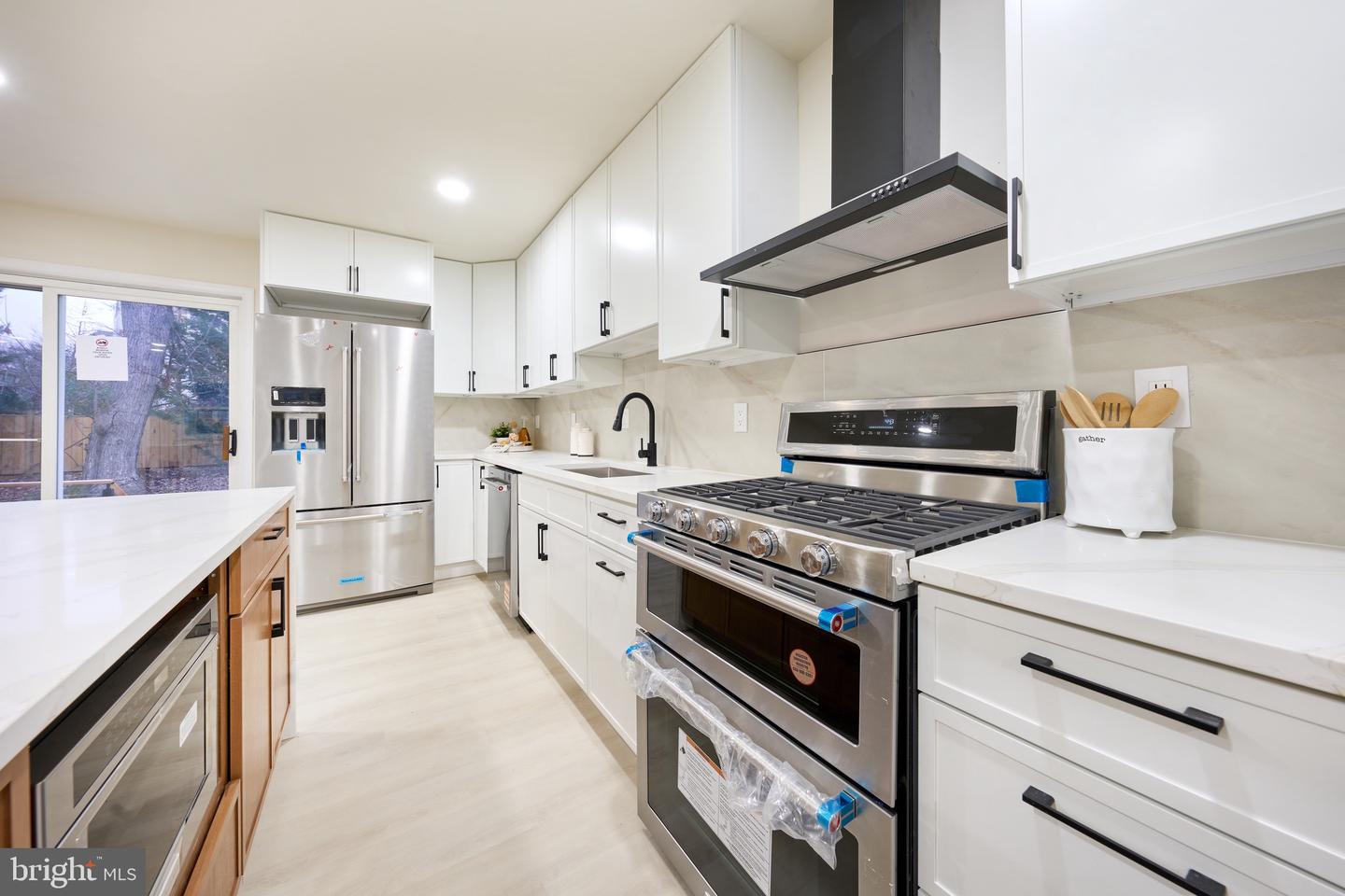 1904 LAMSON PL, MCLEAN, Virginia 22101, 6 Bedrooms Bedrooms, ,3 BathroomsBathrooms,Residential,For sale,1904 LAMSON PL,VAFX2292902 MLS # VAFX2292902 1904 LAMSON PL, MCLEAN, Virginia 22101, 6 Bedrooms Bedrooms, ,3 BathroomsBathrooms,Residential,For sale,1904 LAMSON PL,VAFX2292902 MLS # VAFX2292902