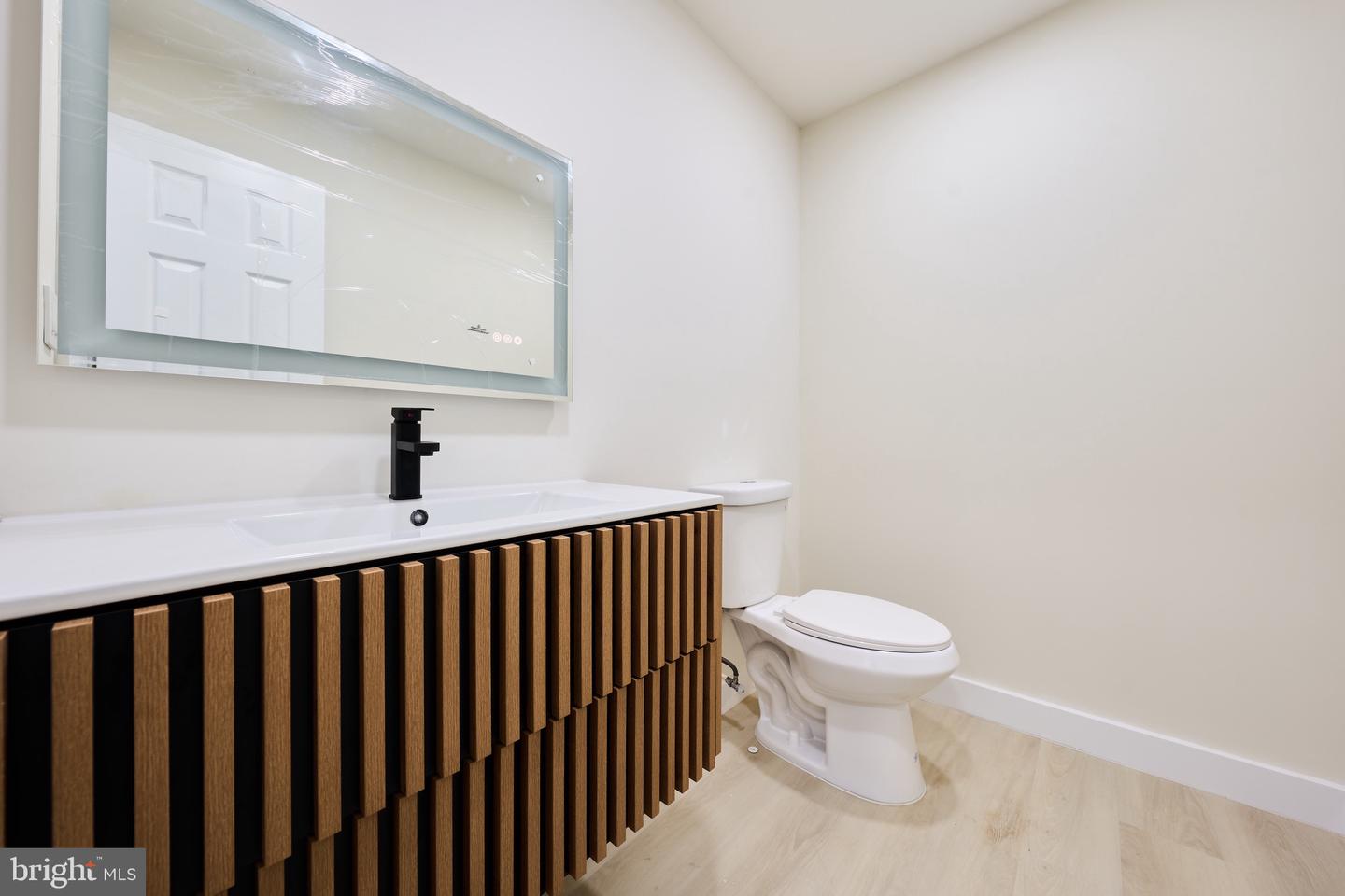 1904 LAMSON PL, MCLEAN, Virginia 22101, 6 Bedrooms Bedrooms, ,3 BathroomsBathrooms,Residential,For sale,1904 LAMSON PL,VAFX2292902 MLS # VAFX2292902 1904 LAMSON PL, MCLEAN, Virginia 22101, 6 Bedrooms Bedrooms, ,3 BathroomsBathrooms,Residential,For sale,1904 LAMSON PL,VAFX2292902 MLS # VAFX2292902