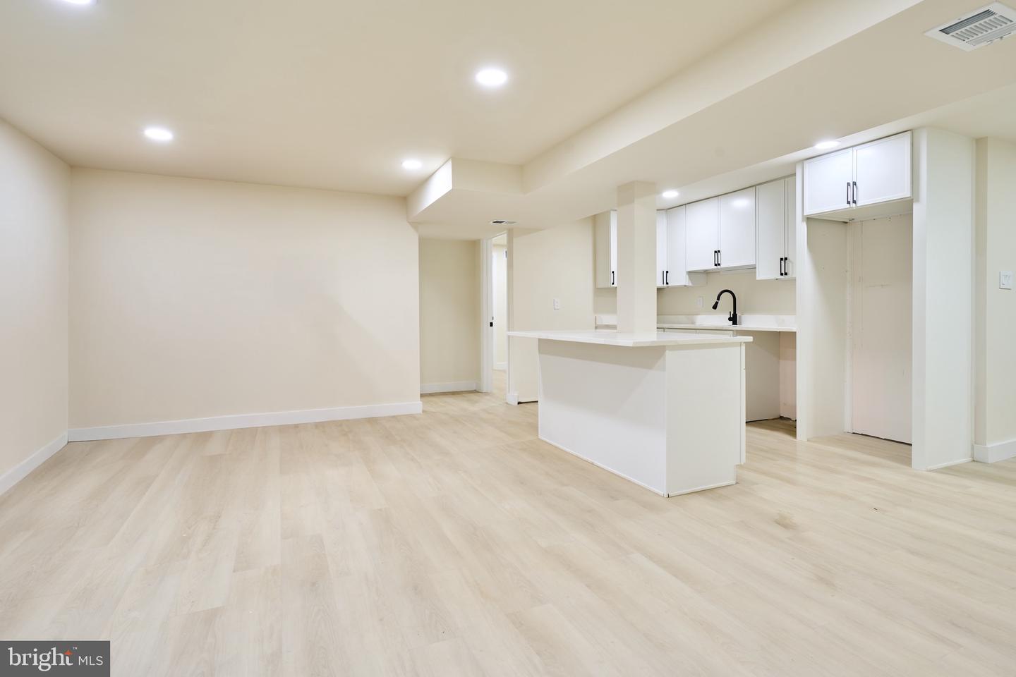 1904 LAMSON PL, MCLEAN, Virginia 22101, 6 Bedrooms Bedrooms, ,3 BathroomsBathrooms,Residential,For sale,1904 LAMSON PL,VAFX2292902 MLS # VAFX2292902 1904 LAMSON PL, MCLEAN, Virginia 22101, 6 Bedrooms Bedrooms, ,3 BathroomsBathrooms,Residential,For sale,1904 LAMSON PL,VAFX2292902 MLS # VAFX2292902