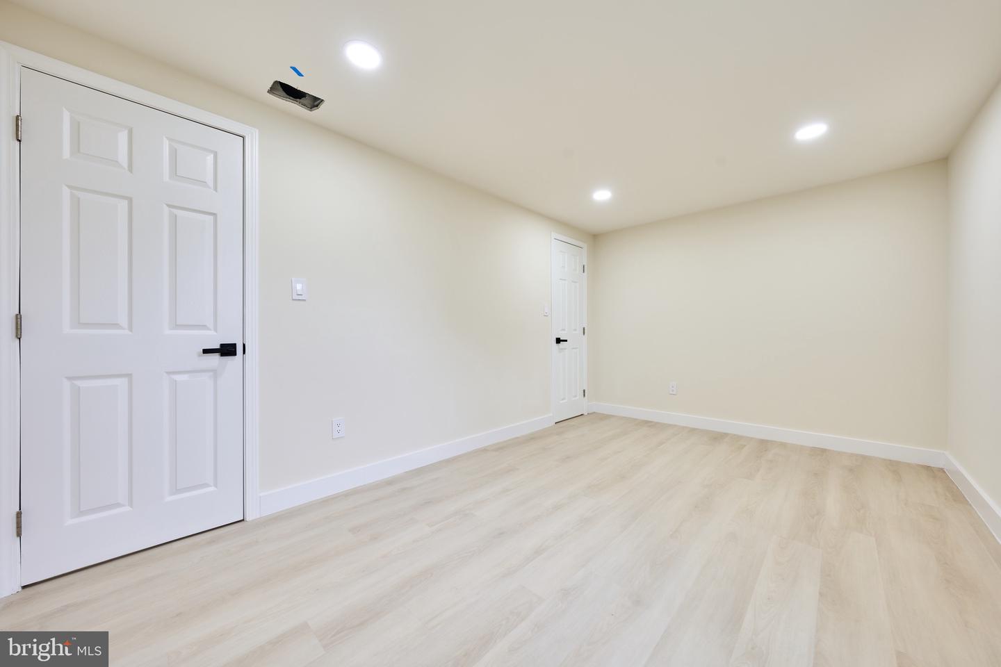 1904 LAMSON PL, MCLEAN, Virginia 22101, 6 Bedrooms Bedrooms, ,3 BathroomsBathrooms,Residential,For sale,1904 LAMSON PL,VAFX2292902 MLS # VAFX2292902 1904 LAMSON PL, MCLEAN, Virginia 22101, 6 Bedrooms Bedrooms, ,3 BathroomsBathrooms,Residential,For sale,1904 LAMSON PL,VAFX2292902 MLS # VAFX2292902