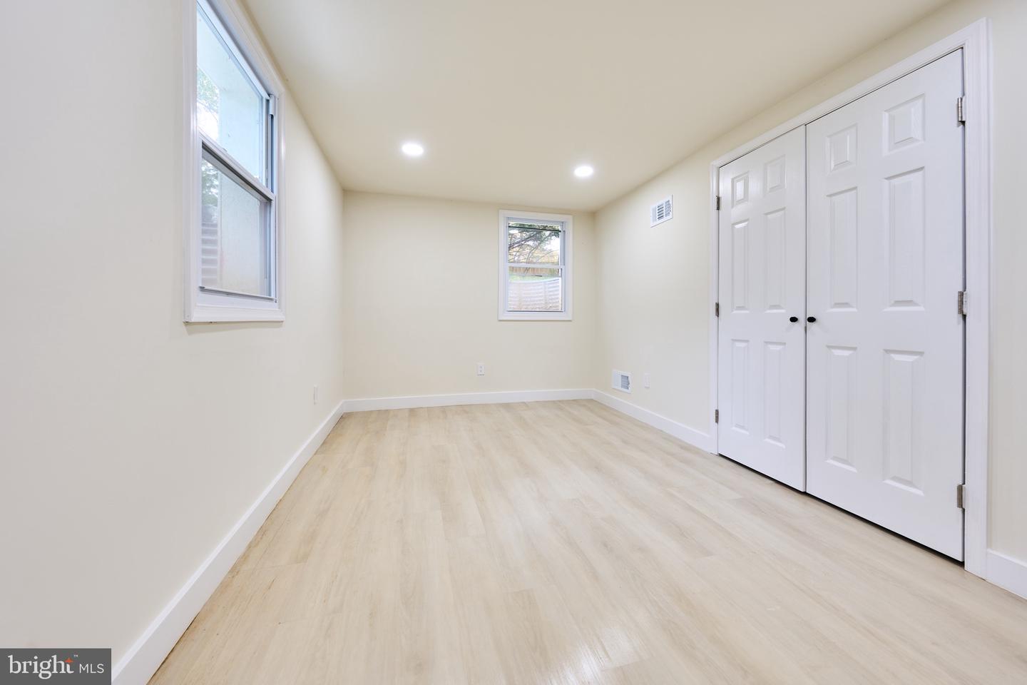 1904 LAMSON PL, MCLEAN, Virginia 22101, 6 Bedrooms Bedrooms, ,3 BathroomsBathrooms,Residential,For sale,1904 LAMSON PL,VAFX2292902 MLS # VAFX2292902 1904 LAMSON PL, MCLEAN, Virginia 22101, 6 Bedrooms Bedrooms, ,3 BathroomsBathrooms,Residential,For sale,1904 LAMSON PL,VAFX2292902 MLS # VAFX2292902