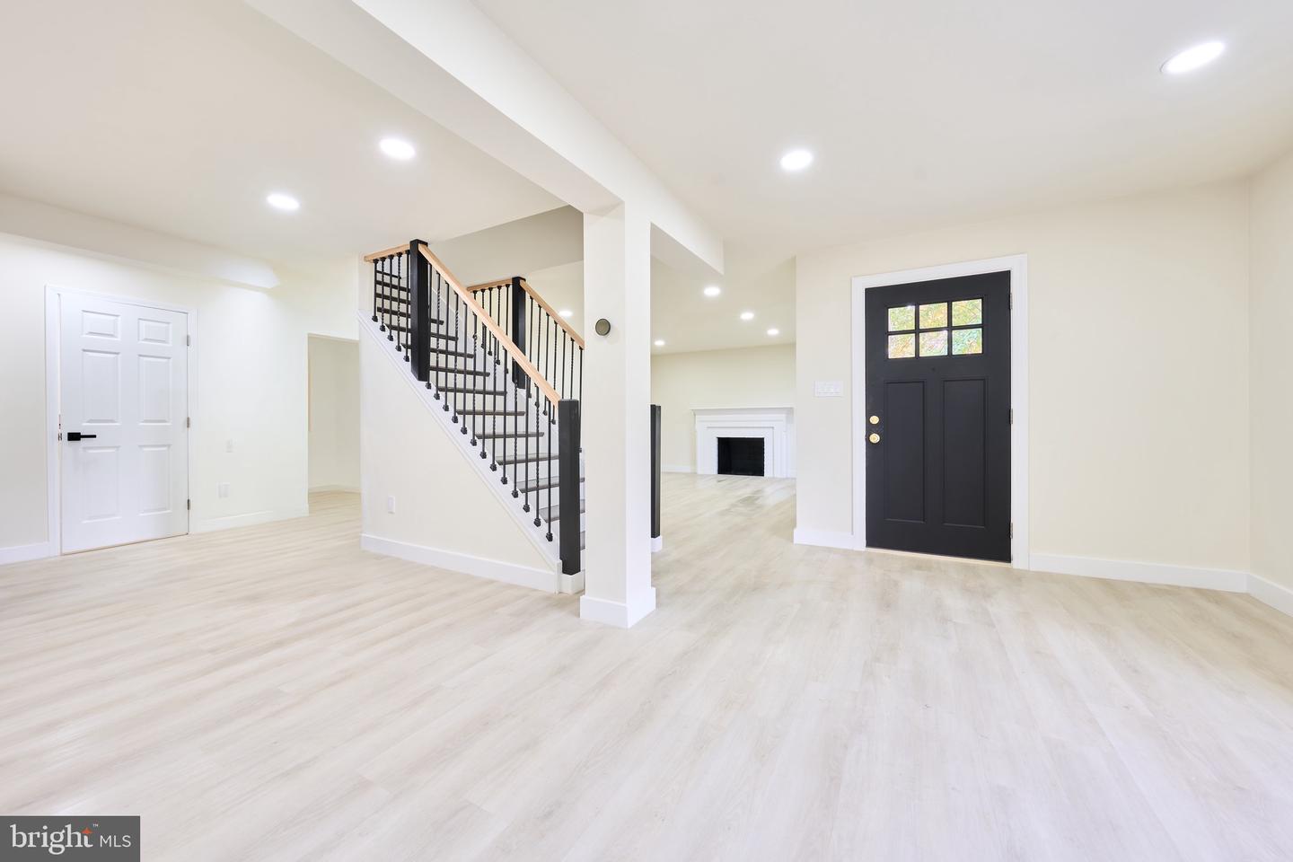 1904 LAMSON PL, MCLEAN, Virginia 22101, 6 Bedrooms Bedrooms, ,3 BathroomsBathrooms,Residential,For sale,1904 LAMSON PL,VAFX2292902 MLS # VAFX2292902 1904 LAMSON PL, MCLEAN, Virginia 22101, 6 Bedrooms Bedrooms, ,3 BathroomsBathrooms,Residential,For sale,1904 LAMSON PL,VAFX2292902 MLS # VAFX2292902