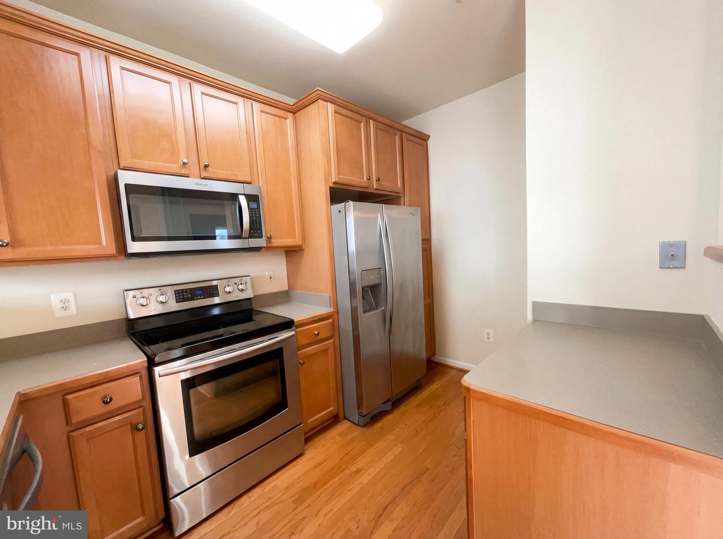 4177-B LOCHLEVEN TRL #1501B, FAIRFAX, Virginia 22030, 3 Bedrooms Bedrooms, ,2 BathroomsBathrooms,Residential,For sale,4177-B LOCHLEVEN TRL #1501B,VAFX2292906 MLS # VAFX2292906