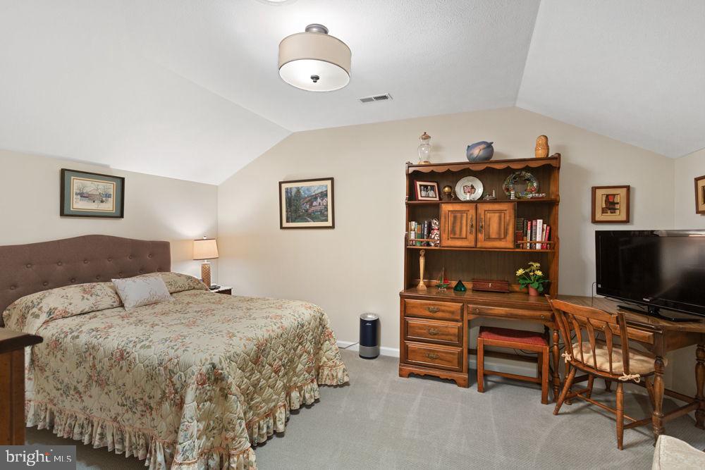 294 RIDGEWOOD AVE, BROADWAY, Virginia 22815, 4 Bedrooms Bedrooms, ,3 BathroomsBathrooms,Residential,For sale,294 RIDGEWOOD AVE,VARO2002862 MLS # VARO2002862