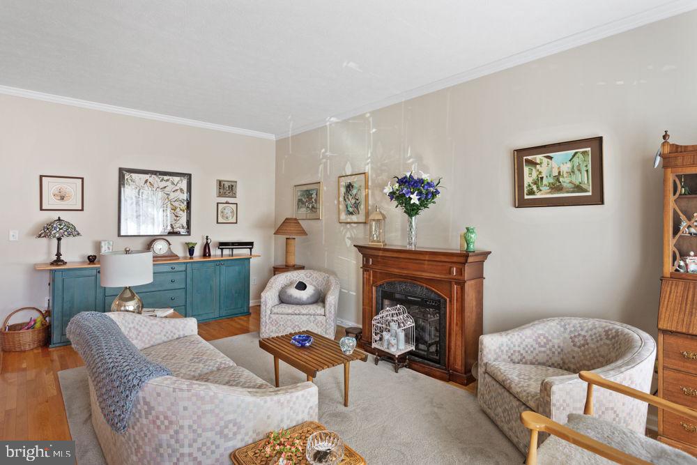 294 RIDGEWOOD AVE, BROADWAY, Virginia 22815, 4 Bedrooms Bedrooms, ,3 BathroomsBathrooms,Residential,For sale,294 RIDGEWOOD AVE,VARO2002862 MLS # VARO2002862