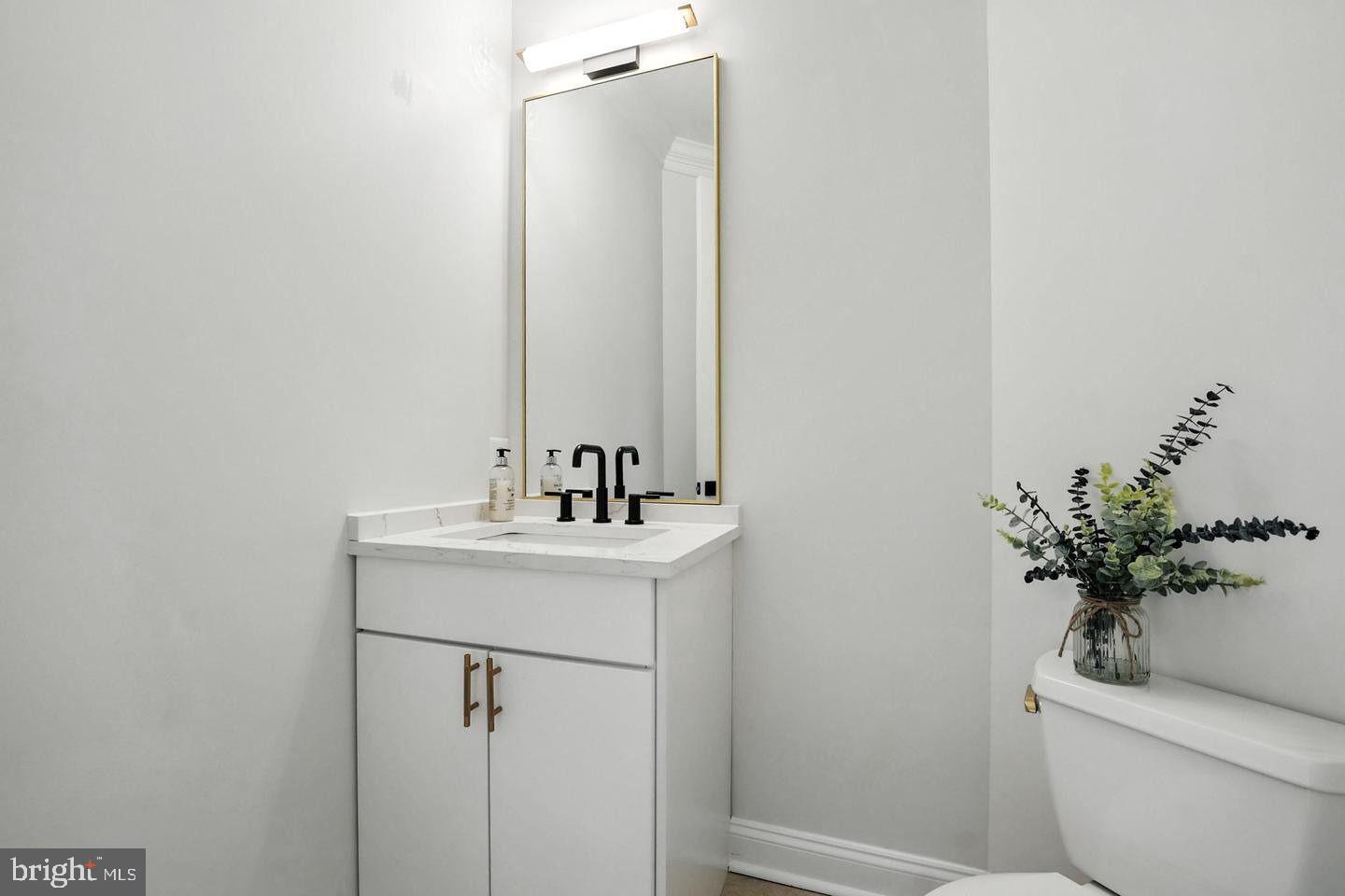 6634 BRAWNER ST, MCLEAN, Virginia 22101, 5 Bedrooms Bedrooms, ,4 BathroomsBathrooms,Residential,For sale,6634 BRAWNER ST,VAFX2292930 MLS # VAFX2292930 6634 BRAWNER ST, MCLEAN, Virginia 22101, 5 Bedrooms Bedrooms, ,4 BathroomsBathrooms,Residential,For sale,6634 BRAWNER ST,VAFX2292930 MLS # VAFX2292930