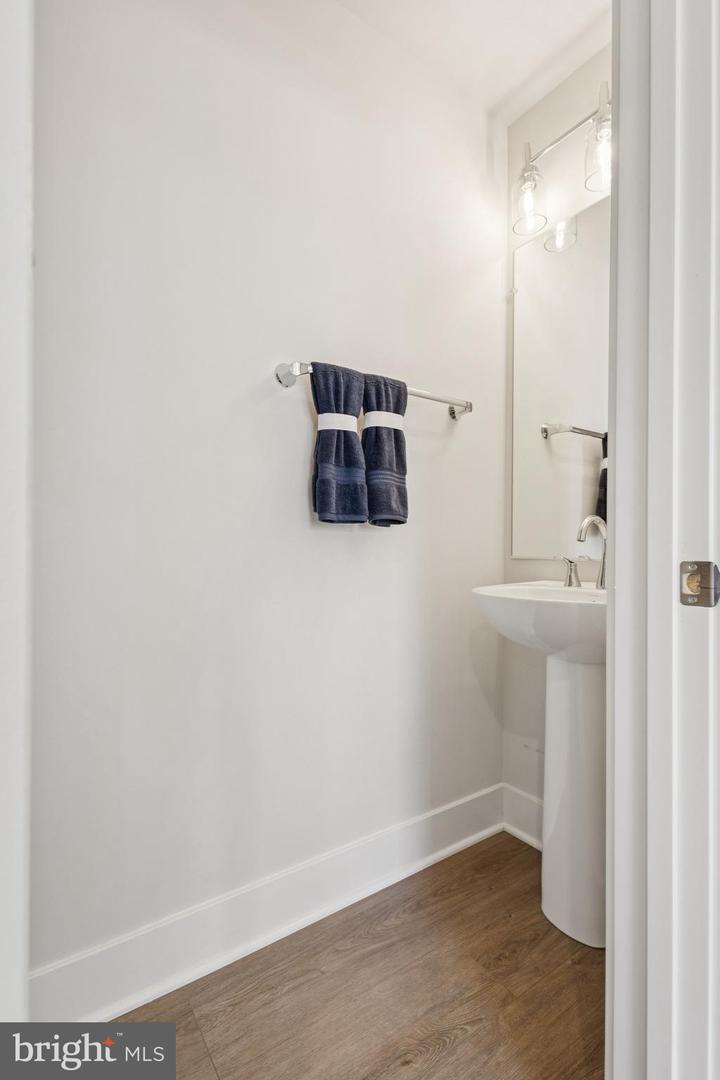 11226 EINSTEIN ST, MANASSAS, Virginia 20109, 4 Bedrooms Bedrooms, ,3 BathroomsBathrooms,Residential,For sale,11226 EINSTEIN ST,VAPW2113336 MLS # VAPW2113336