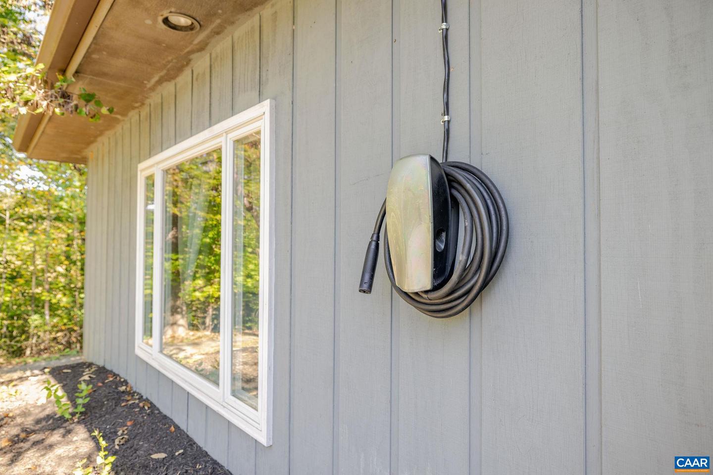 5498 WYANT LN, CHARLOTTESVILLE, Virginia 22903, 4 Bedrooms Bedrooms, ,3 BathroomsBathrooms,Residential,For sale,5498 WYANT LN,673705 MLS # 673705