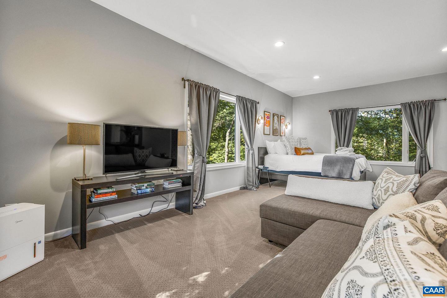 5498 WYANT LN, CHARLOTTESVILLE, Virginia 22903, 4 Bedrooms Bedrooms, ,3 BathroomsBathrooms,Residential,For sale,5498 WYANT LN,673705 MLS # 673705