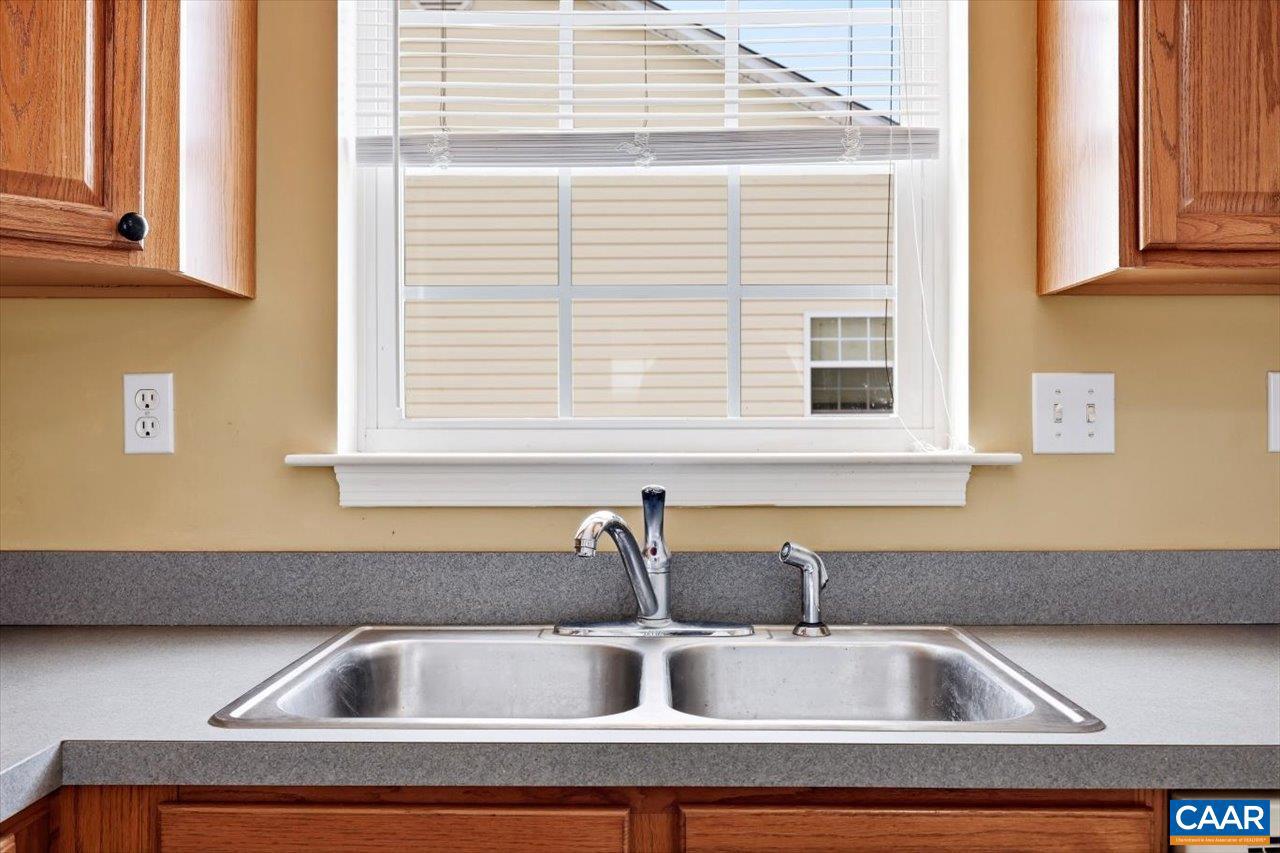 212 INGLECRESS RD, WAYNESBORO, Virginia 22980, 3 Bedrooms Bedrooms, ,2 BathroomsBathrooms,Residential,For sale,212 INGLECRESS RD,673714 MLS # 673714