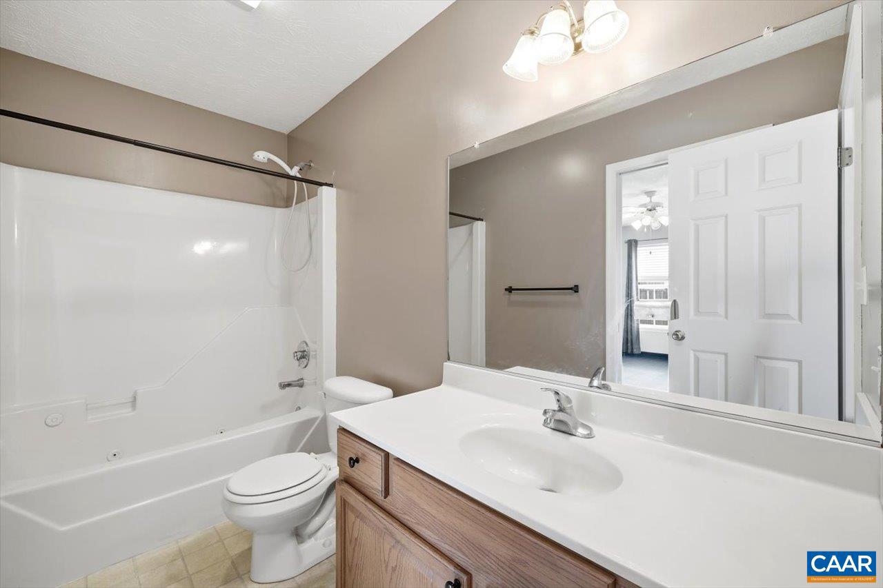 212 INGLECRESS RD, WAYNESBORO, Virginia 22980, 3 Bedrooms Bedrooms, ,2 BathroomsBathrooms,Residential,For sale,212 INGLECRESS RD,673714 MLS # 673714