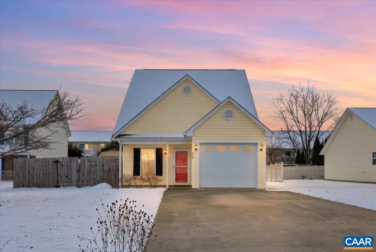 212 INGLECRESS RD, WAYNESBORO, Virginia 22980, 3 Bedrooms Bedrooms, ,2 BathroomsBathrooms,Residential,For sale,212 INGLECRESS RD,673714 MLS # 673714