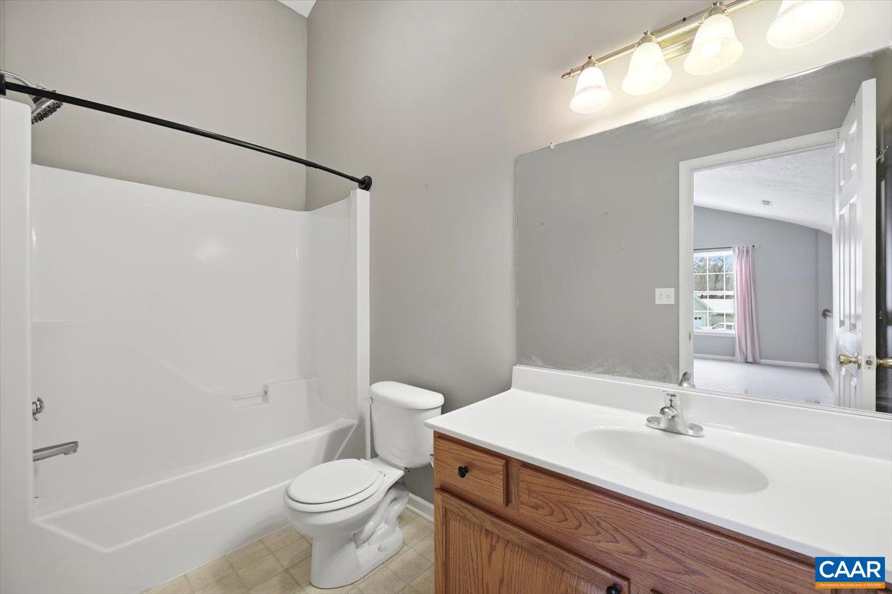 212 INGLECRESS RD, WAYNESBORO, Virginia 22980, 3 Bedrooms Bedrooms, ,2 BathroomsBathrooms,Residential,For sale,212 INGLECRESS RD,673714 MLS # 673714