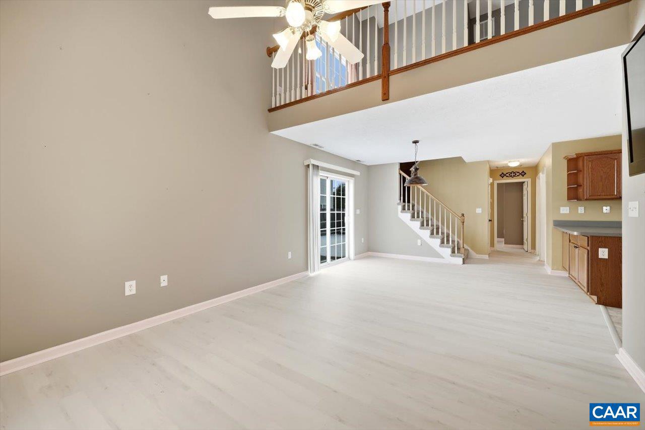 212 INGLECRESS RD, WAYNESBORO, Virginia 22980, 3 Bedrooms Bedrooms, ,2 BathroomsBathrooms,Residential,For sale,212 INGLECRESS RD,673714 MLS # 673714