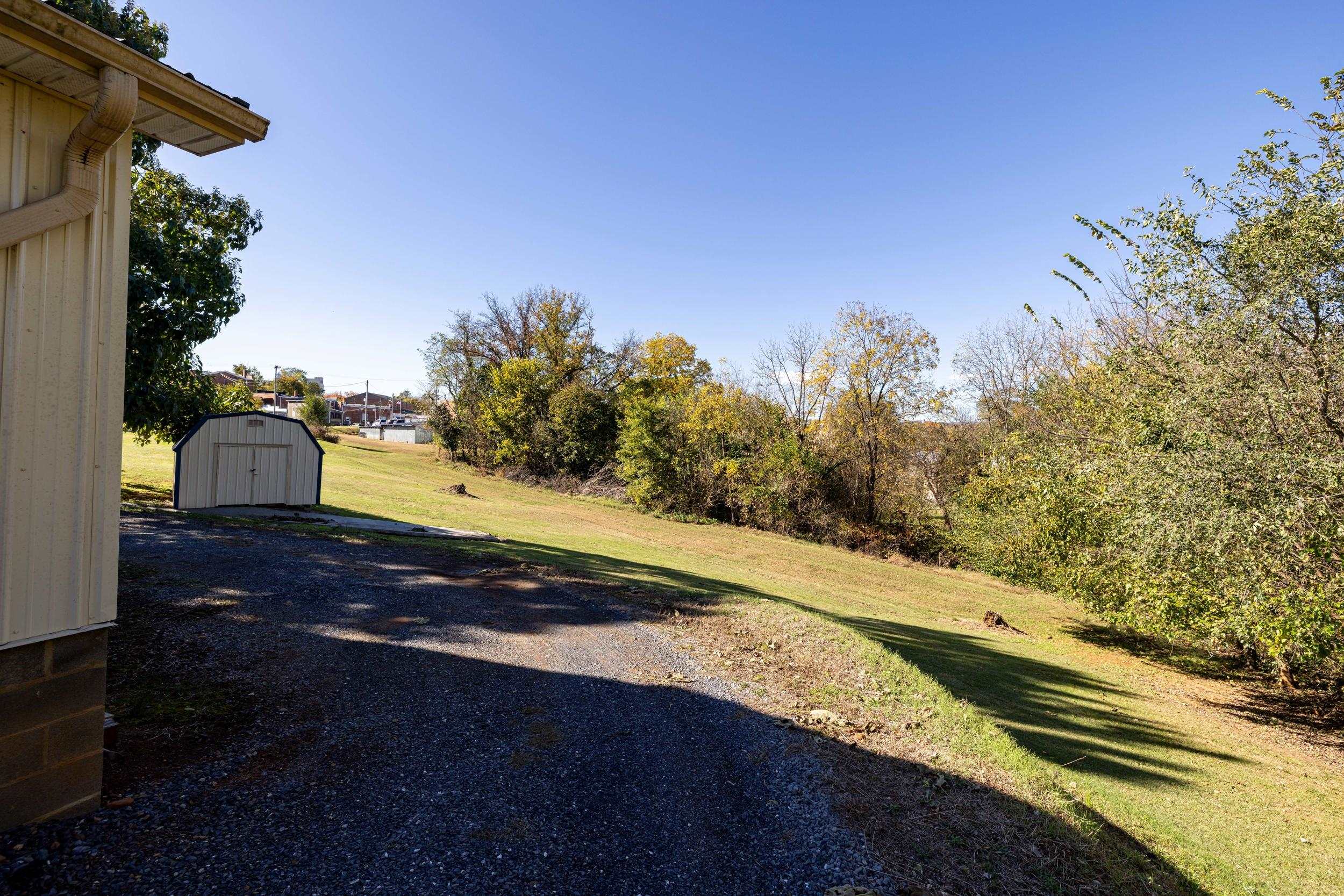 211 TANNERY RD, LURAY, Virginia 22835, ,Commercial,211 TANNERY RD,673717 MLS # 673717