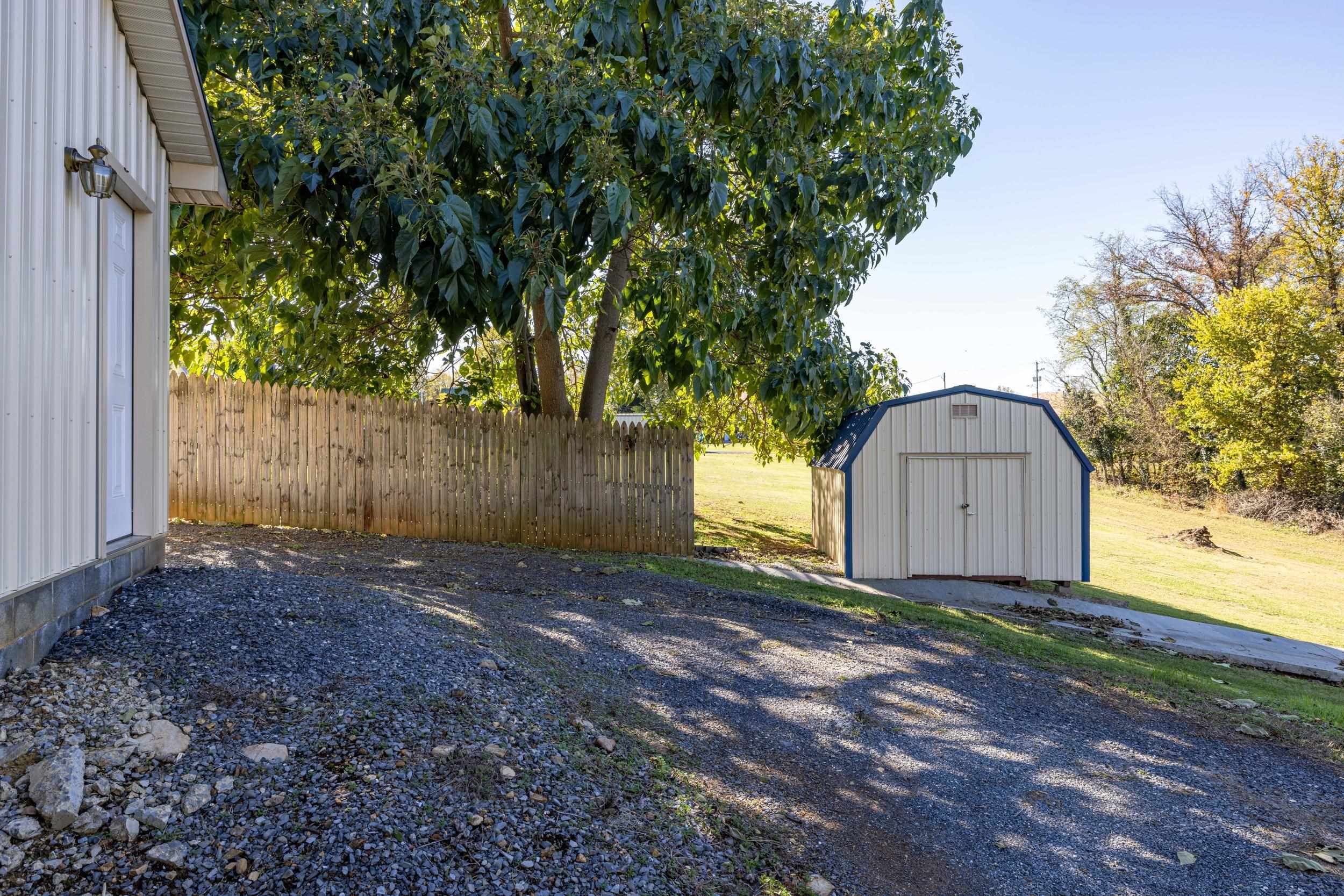 211 TANNERY RD, LURAY, Virginia 22835, ,Commercial,211 TANNERY RD,673717 MLS # 673717