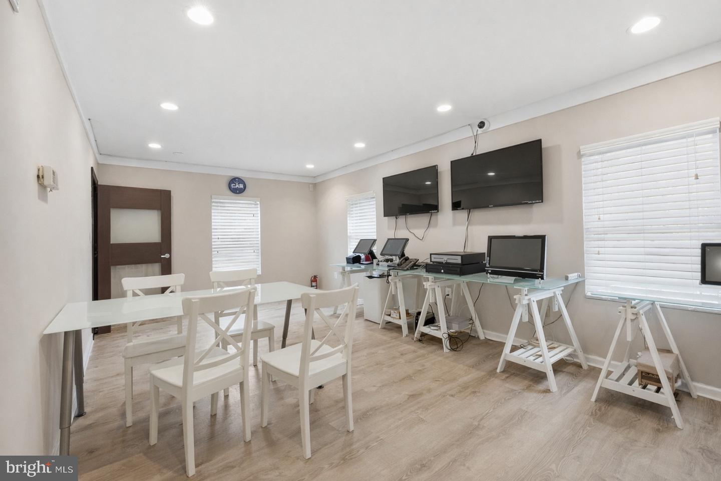 4000 WILLIAMSBURG CT, FAIRFAX, Virginia 22032, ,Land,For sale,4000 WILLIAMSBURG CT,VAFC2007826 MLS # VAFC2007826 4000 WILLIAMSBURG CT, FAIRFAX, Virginia 22032, ,Land,For sale,4000 WILLIAMSBURG CT,VAFC2007826 MLS # VAFC2007826